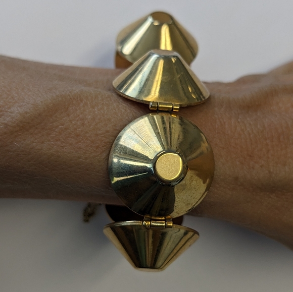 VTG GOLD TONE CHUNKY CONE BRACELET W/SECURITY CHAIN - Picture 11 of 14